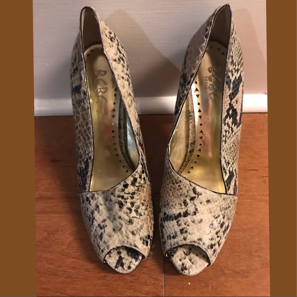 BCBG Paris Leather Snake Print Heels Peep Toe